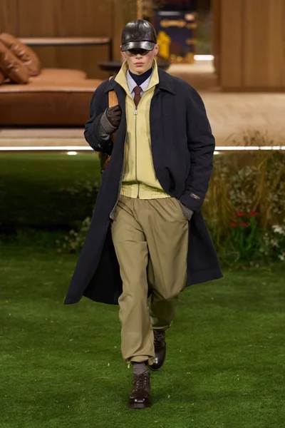 Look 54